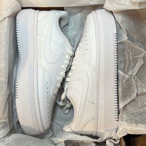 Brand New With Box Women’s Nike Court Vision Alta Size 10